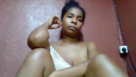 rovaelyah online show from November 20, 6:29 pm