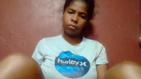 rovaelyah online show from April 12, 2:38 am