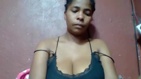 rovaelyah online show from April 19, 8:13 am