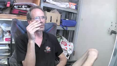 Snapshot of rover_ chatting on February 12, 5:05 am rover_ online show from February 12, 5:05 am