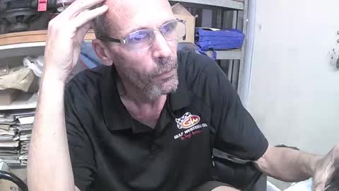 Snapshot of rover_ chatting on March 3, 5:53 am rover_ online show from March 3, 5:53 am