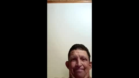 Snapshot of rowellbradley88 chatting on May 25, 11:16 am rowellbradley88 online show from May 25, 11:16 am