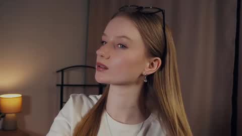 Stella online show from February 13, 3:46 pm