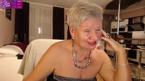 Roxana online show from December 27, 6:10 pm