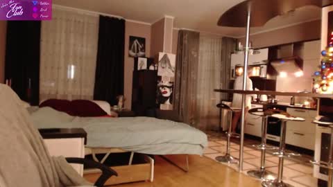 Roxana online show from December 28, 3:26 pm