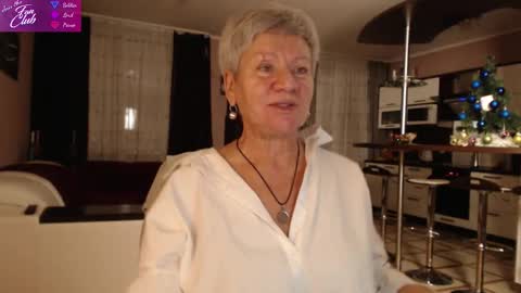 Roxana online show from January 2, 2:13 pm