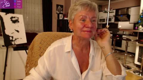 Roxana online show from January 8, 2:35 pm