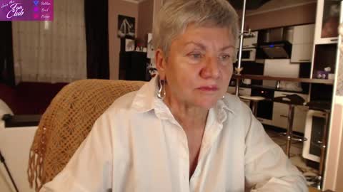 Roxana online show from January 14, 5:45 pm