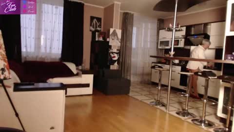 Roxana online show from January 16, 1:47 pm