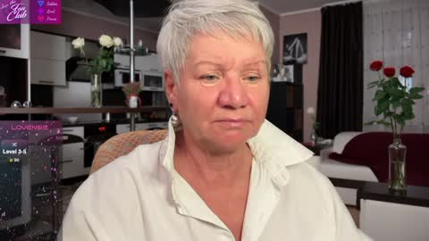 Roxana online show from February 3, 3:06 pm