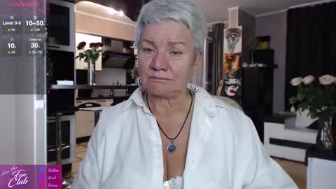 Roxana online show from September 28, 6:35 pm