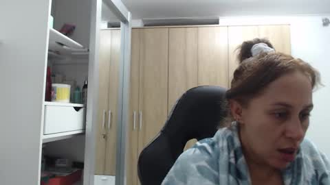 Roxana online show from December 16, 2:36 am