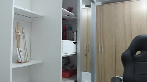 Roxana online show from January 1, 11:40 pm