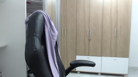 Roxana online show from January 7, 9:57 pm