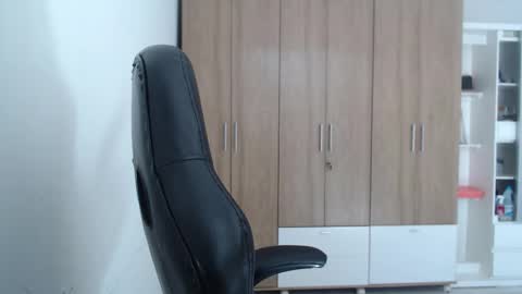 Roxana online show from February 28, 6:42 pm