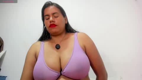 Snapshot of roxanamariahills_ chatting on October 10, 1:15 am Rosita online show from October 10, 1:15 am