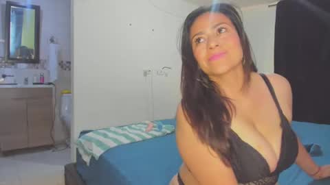 roxanasexy2025 online show from March 10, 6:23 pm