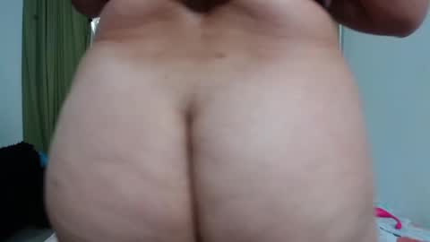 Snapshot of roxane_salas chatting on December 5, 5:06 pm Roxane online show from December 5, 5:06 pm