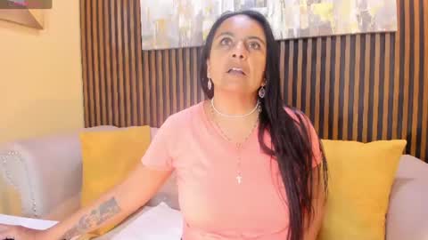  Roxanna  online show from June 16, 9:34 am