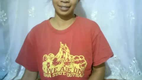 Snapshot of roxanne_98 chatting on March 12, 2:20 am roxanne_98 online show from March 12, 2:20 am