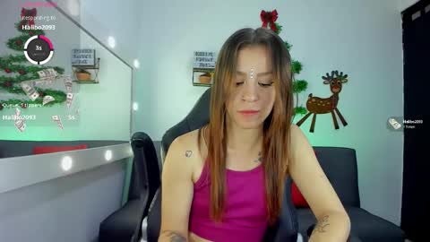 roxanne online show from December 15, 7:51 pm