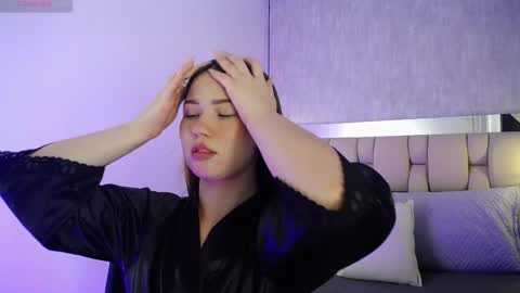 Snapshot of roxie_summers chatting on February 21, 10:37 pm Roxie online show from February 21, 10:37 pm