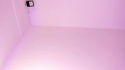 Snapshot of roxie_summers chatting on March 6, 1:37 am Roxie online show from March 6, 1:37 am