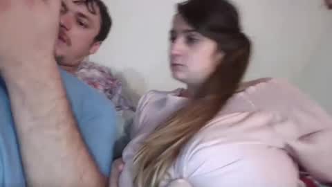 Snapshot of roxiebcali chatting on September 19, 9:43 am Roxybcali online show from September 19, 9:43 am