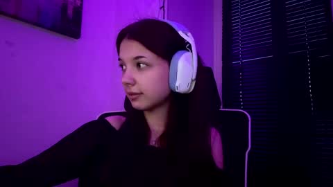 Hana online show from April 30, 4:57 pm