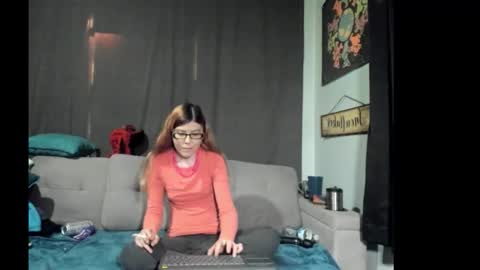 roxihazeleyes online show from October 26, 9:31 pm