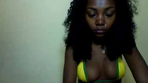Snapshot of roxilita chatting on June 9, 11:49 pm Roxilita online show from June 9, 11:49 pm