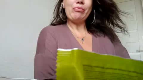 Snapshot of roxolanaa_sexy chatting on July 28, 12:48 pm ROXOLANAA SEXY online show from July 28, 12:48 pm