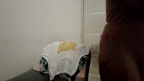 Snapshot of roxolanaa_sexy chatting on July 31, 7:24 pm ROXOLANAA SEXY online show from July 31, 7:24 pm