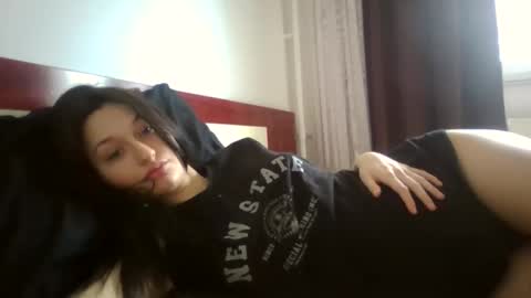 Snapshot of roxxanne194711672836 chatting on March 22, 1:36 pm roxxanne194711672836 online show from March 22, 1:36 pm