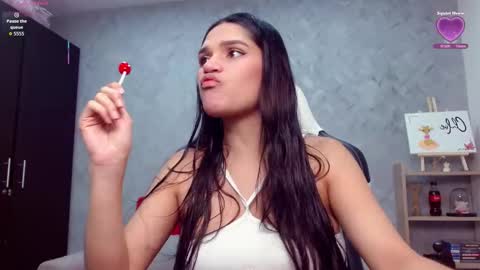 Snapshot of roxxi_2110 chatting on October 5, 1:59 am roxxi_2110 online show from October 5, 1:59 am