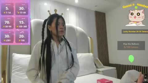 Snapshot of roxy_flame_ chatting on April 28, 11:26 am Roxy online show from April 28, 11:26 am