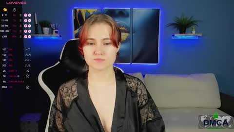 Snapshot of roxy_foxi chatting on November 17, 1:11 am Roxy fiery online show from November 17, 1:11 am