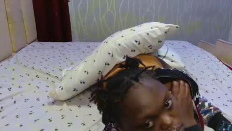 Roxy online show from April 22, 4:37 am