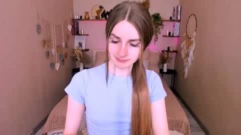 Roxy online show from April 22, 8:06 am