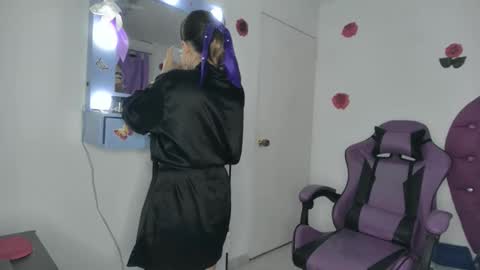 Roxy online show from March 6, 5:37 am