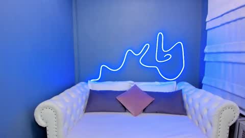 Roxy online show from February 12, 1:19 am