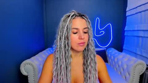 Roxy online show from October 4, 1:25 am