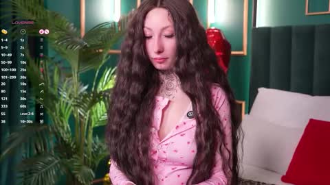 roxanne online show from February 8, 6:00 pm