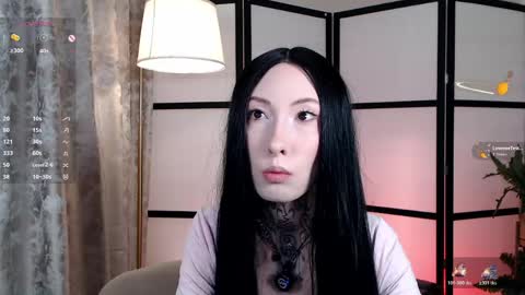 Snapshot of roxy_morrison_x chatting on May 25, 3:34 am roxanne online show from May 25, 3:34 am