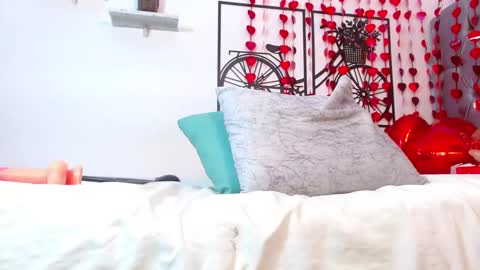 roxy_stone1 online show from February 15, 7:39 pm