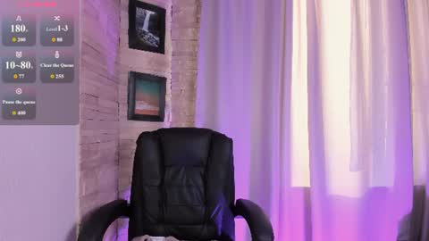 Snapshot of roxy_wet chatting on July 12, 4:31 pm Roxy follow me online show from July 12, 4:31 pm