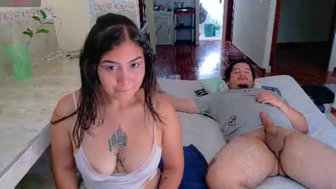 Snapshot of roxyandaron2 chatting on June 7, 2:21 pm RoxyAron online show from June 7, 2:21 pm