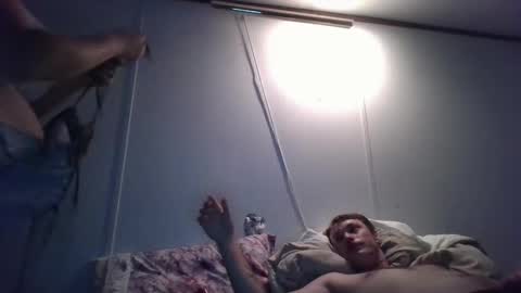 Snapshot of roxybcali chatting on September 10, 12:38 pm Roxy and Brock online show from September 10, 12:38 pm