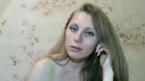 roxyfox18x01 online show from May 31, 7:26 pm