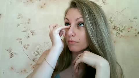 roxyfox18x01 online show from June 6, 2:11 pm